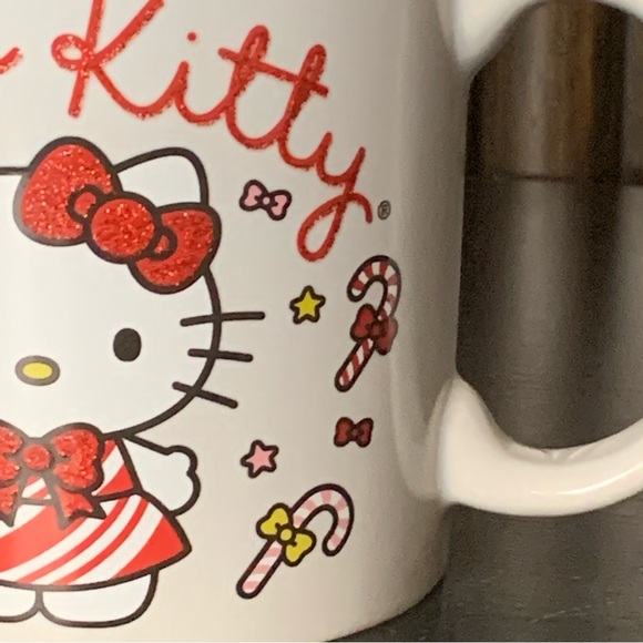 Hello Kitty Candy Cane Christmas Mug - Picture 3 of 9